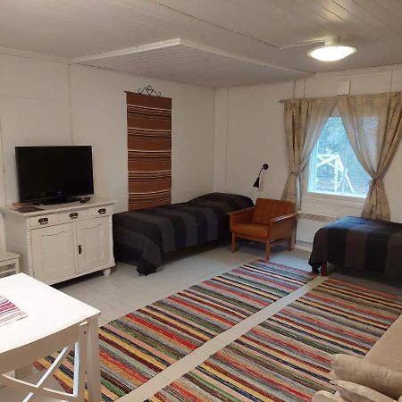 Punavilla Cottage Eura Extérieur photo